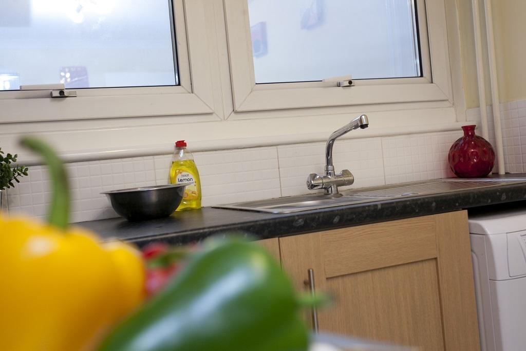 Victoria Centre Apartments In The Victoria Centre Shopping Centre - Nottingham City Centre - 24 Hour Access - Most Central Location, Kitchen - Sunday Check-Out 1Pm - Opposite Hilton By Restaurants & Shops - Outdoor Parking Cars Or Vans Five Pounds A Eksteriør billede