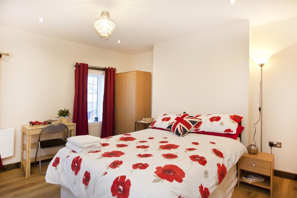 Victoria Centre Apartments In The Victoria Centre Shopping Centre - Nottingham City Centre - 24 Hour Access - Most Central Location, Kitchen - Sunday Check-Out 1Pm - Opposite Hilton By Restaurants & Shops - Outdoor Parking Cars Or Vans Five Pounds A Værelse billede