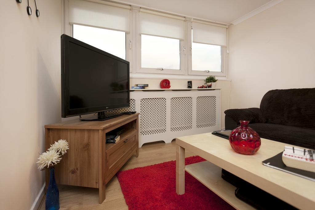 Victoria Centre Apartments In The Victoria Centre Shopping Centre - Nottingham City Centre - 24 Hour Access - Most Central Location, Kitchen - Sunday Check-Out 1Pm - Opposite Hilton By Restaurants & Shops - Outdoor Parking Cars Or Vans Five Pounds A Eksteriør billede