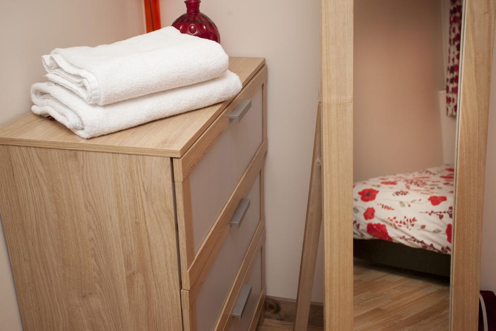Victoria Centre Apartments In The Victoria Centre Shopping Centre - Nottingham City Centre - 24 Hour Access - Most Central Location, Kitchen - Sunday Check-Out 1Pm - Opposite Hilton By Restaurants & Shops - Outdoor Parking Cars Or Vans Five Pounds A Eksteriør billede