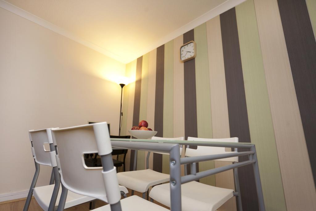 Victoria Centre Apartments In The Victoria Centre Shopping Centre - Nottingham City Centre - 24 Hour Access - Most Central Location, Kitchen - Sunday Check-Out 1Pm - Opposite Hilton By Restaurants & Shops - Outdoor Parking Cars Or Vans Five Pounds A Eksteriør billede