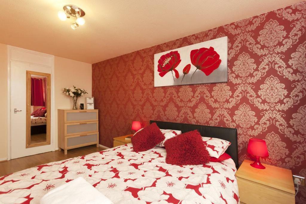 Victoria Centre Apartments In The Victoria Centre Shopping Centre - Nottingham City Centre - 24 Hour Access - Most Central Location, Kitchen - Sunday Check-Out 1Pm - Opposite Hilton By Restaurants & Shops - Outdoor Parking Cars Or Vans Five Pounds A Eksteriør billede